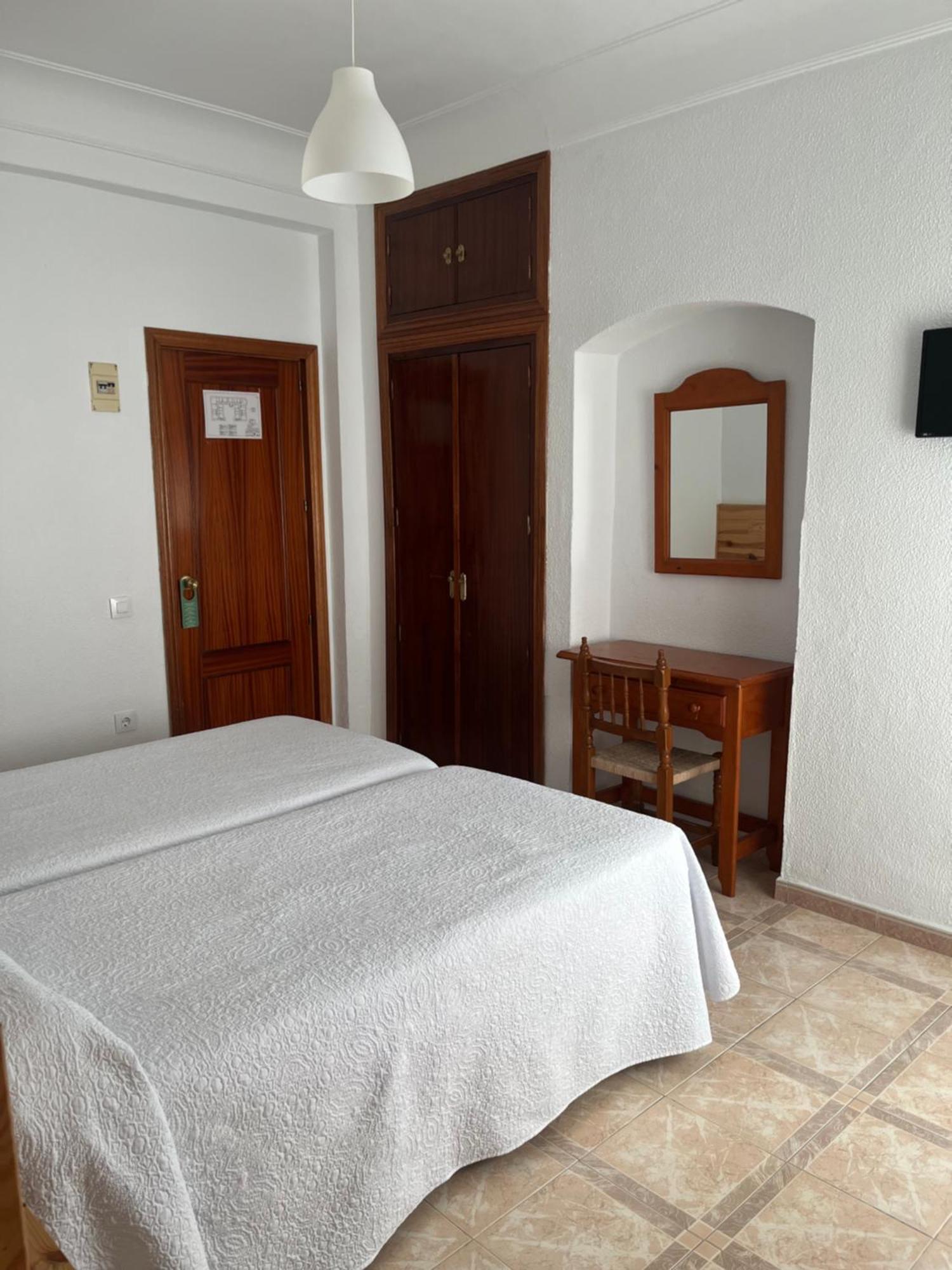 Hostal Barbate Eksteriør billede